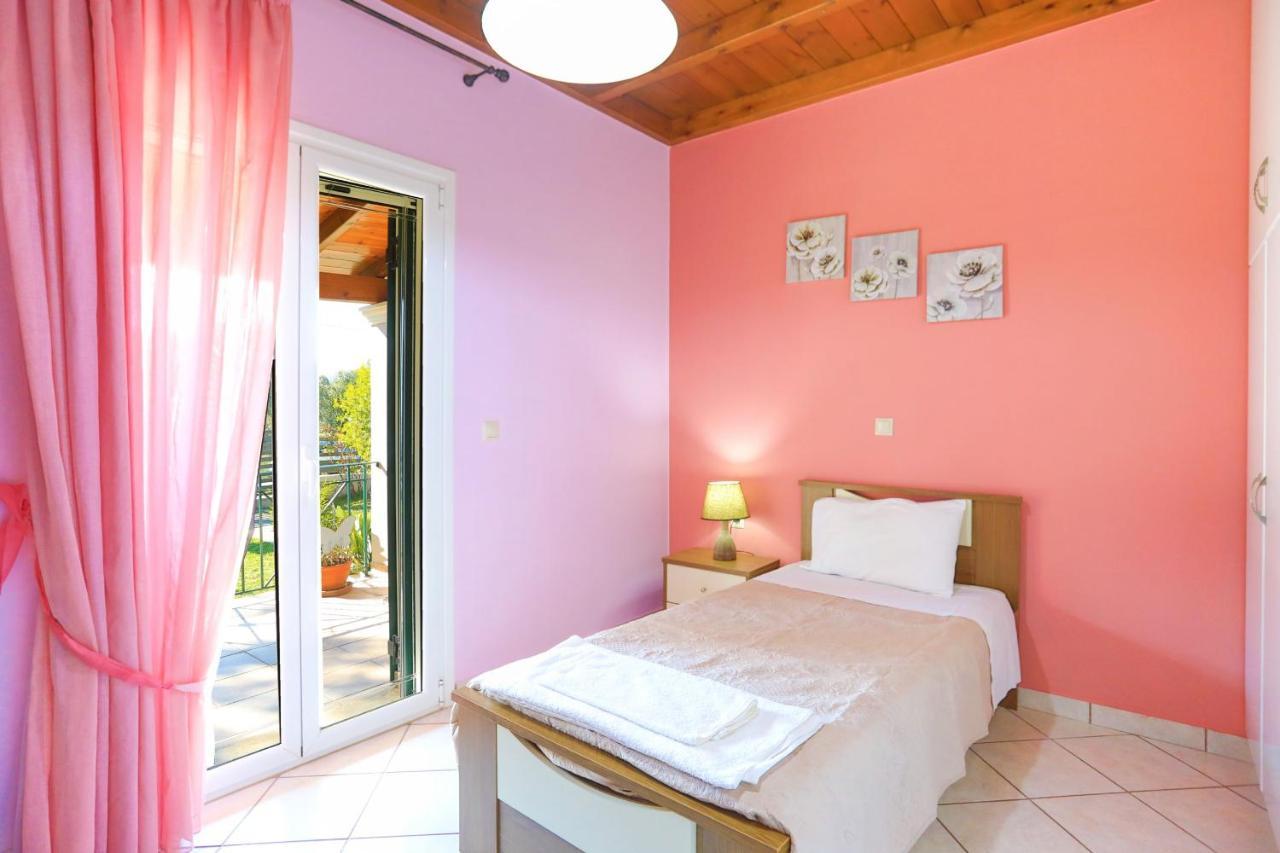 Villa Chrisdina Nymfai 外观 照片