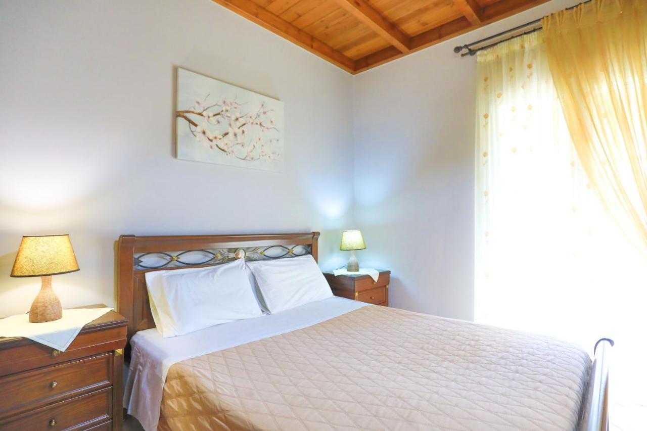 Villa Chrisdina Nymfai 外观 照片